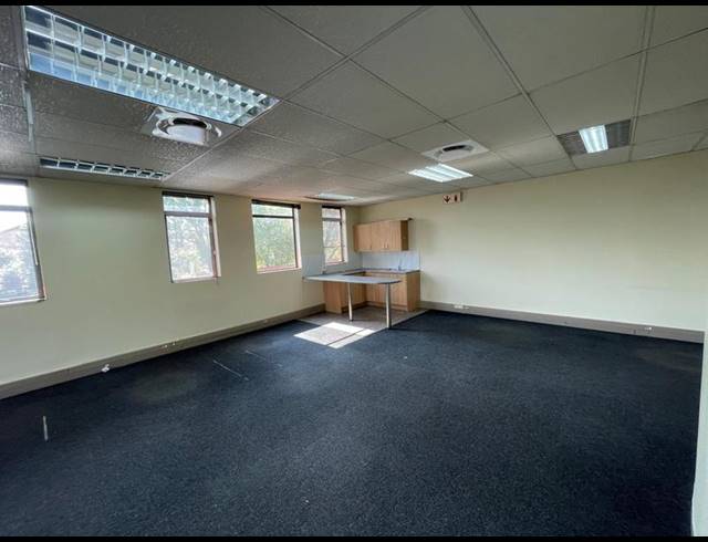 INDUSTRIAL PROPERTY TO RENT IN LYTTELTON